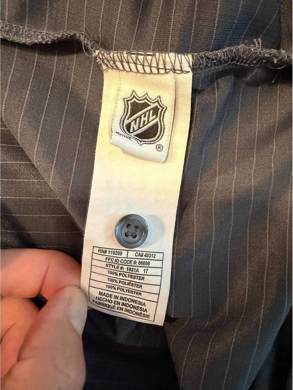Las Vegas Golden Knights Mens XL Gray Polo Adidas Climachill Tech Shirt - Picture 5 of 10